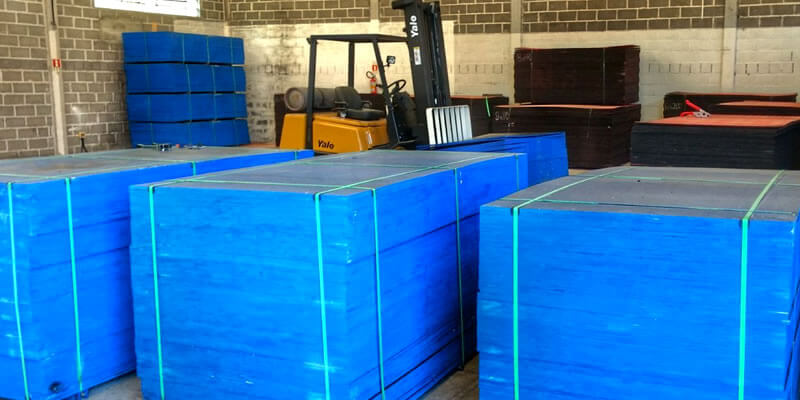 Compensado Plastificado para Caixaria em MSN | Atacadão do Compensado